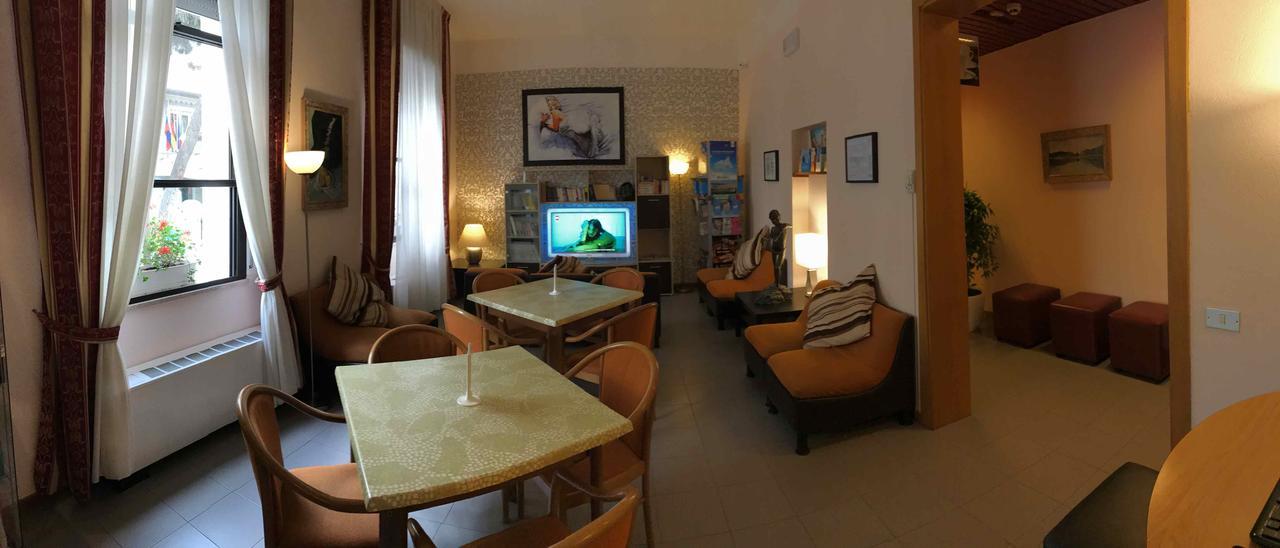 Hotel Arpa Rimini Exterior foto